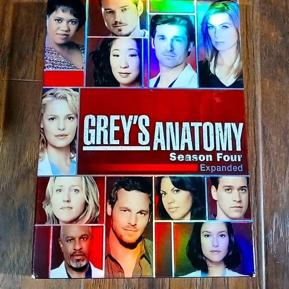 GREY'S ANATOMY Complete Season Four Expanded on DVD - Picture 1 of 2